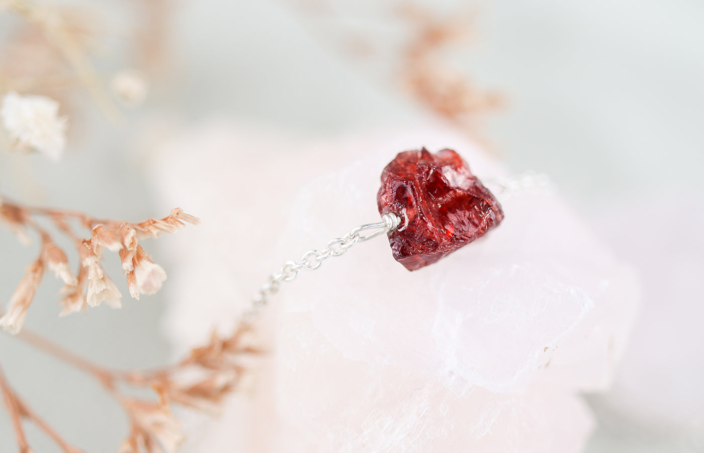 Granaat rood armband ruwe edelsteen