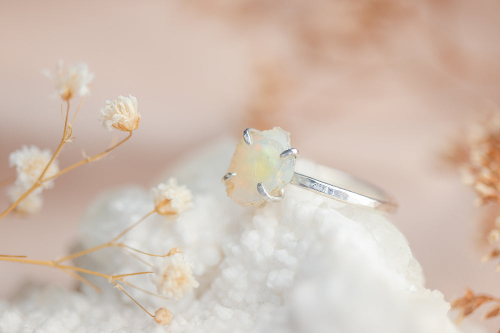 Opaal, de geboortesteen van oktober