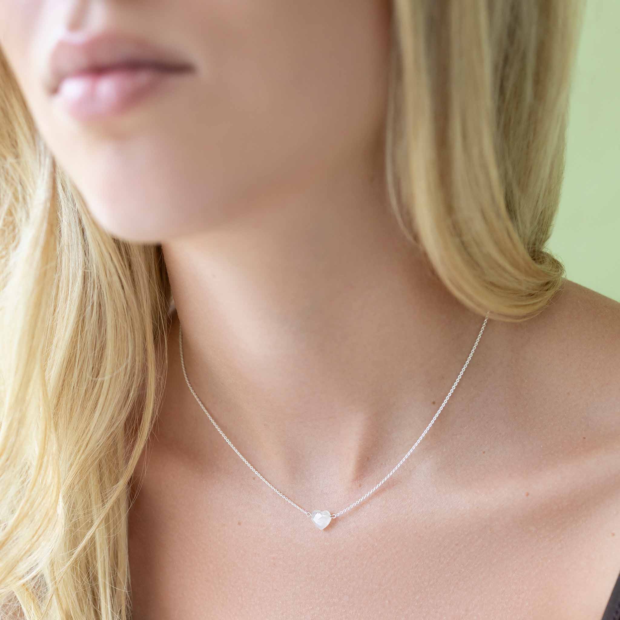 Maansteen hart ketting zilver