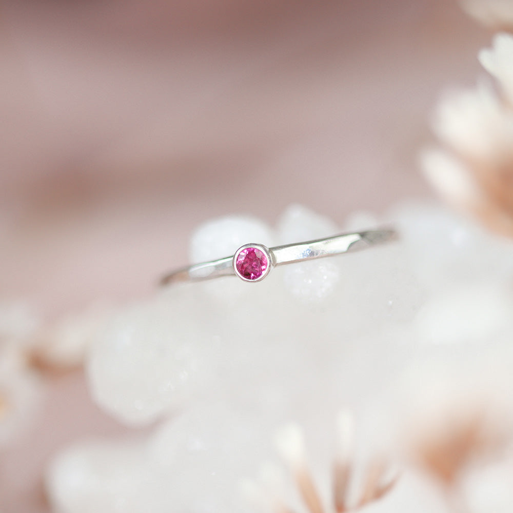 Robijn geboortesteen juli ring zilver