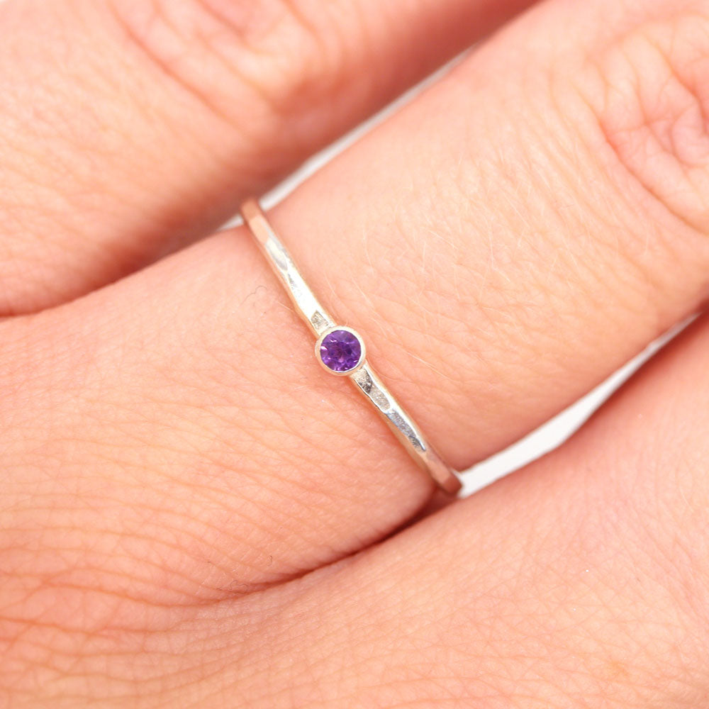 Geboortesteen ring paars februari - Amethist 14 kt geelgouden ring