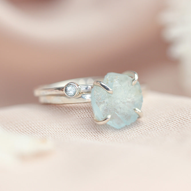 Aquamarijn blauw ruw ring zilver