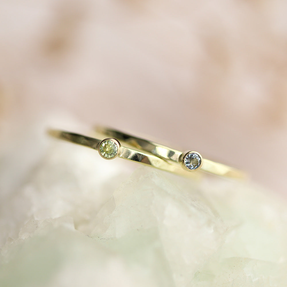 Aquamarijn 2mm 14kt goud ring - geboortesteen maart