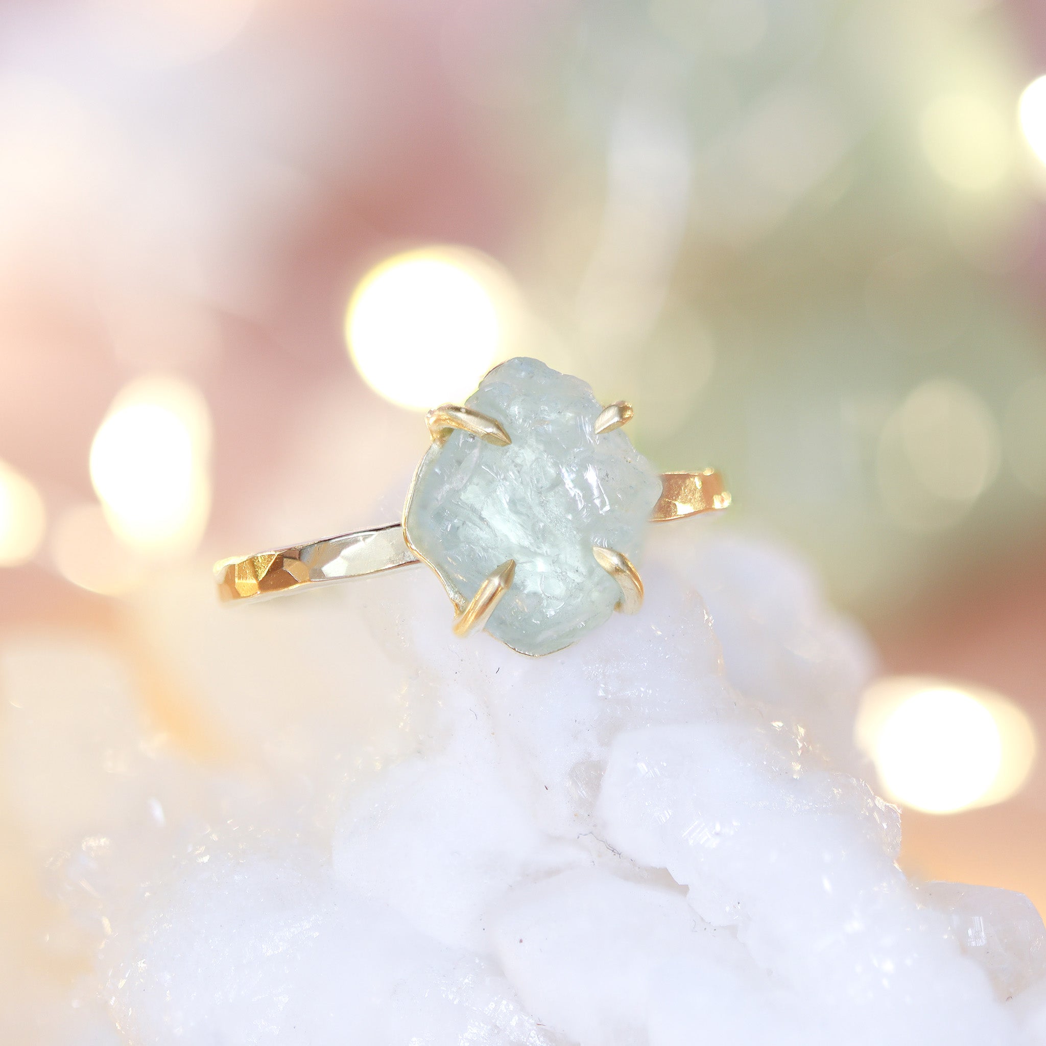 Aquamarijn ring kerst feestdagen cadeau gouden ring met betekenis