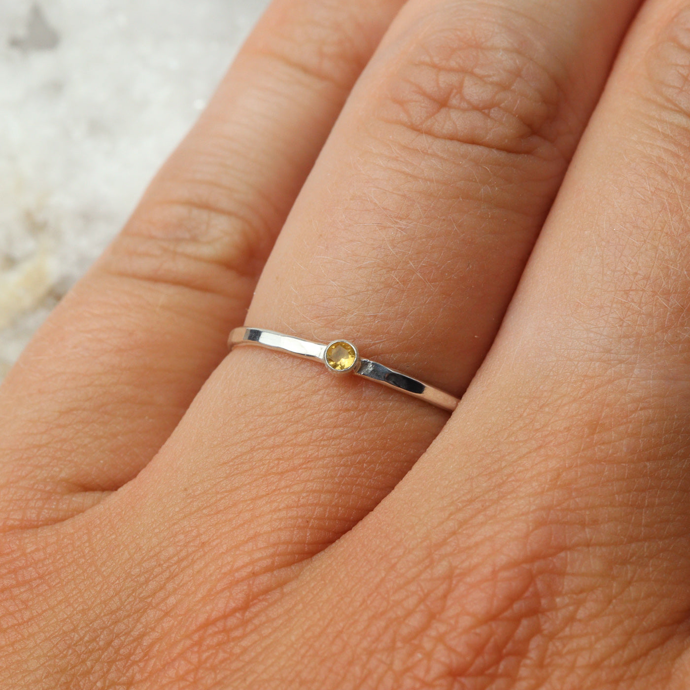 Citrien ring 2 mm zilver - geboortesteenring november